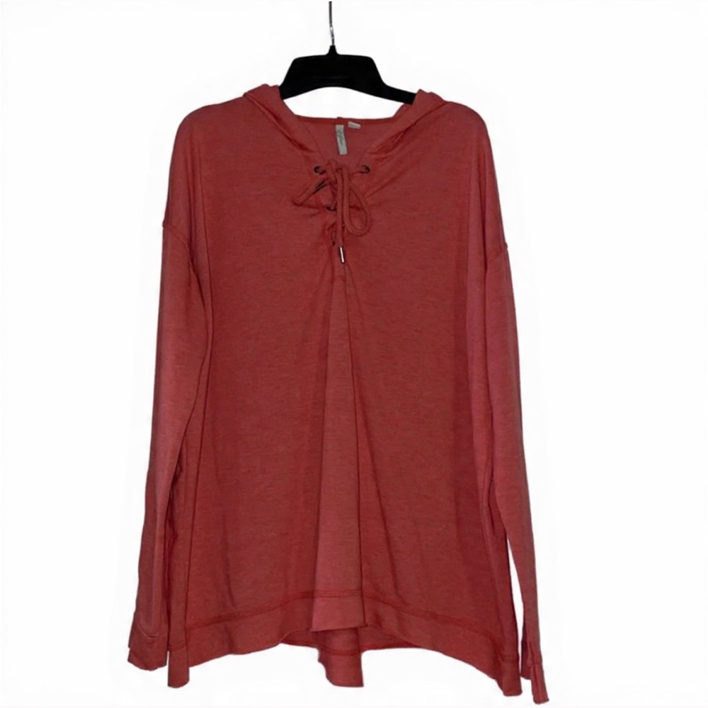Faithful Ministries, Co., & Works Gently worn women comfort chic hoodie